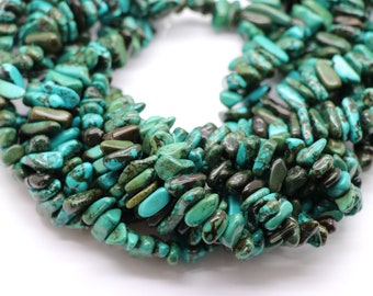 Strand of turquoise chips