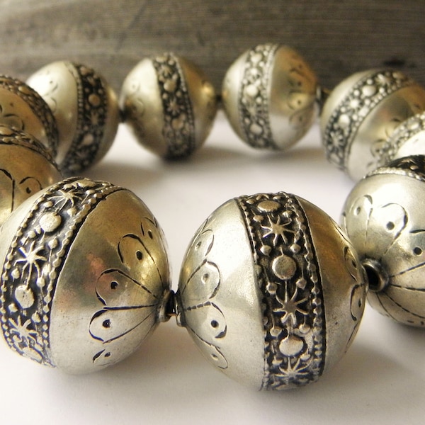 Moroccan handmade hollow bead in 2 sizes