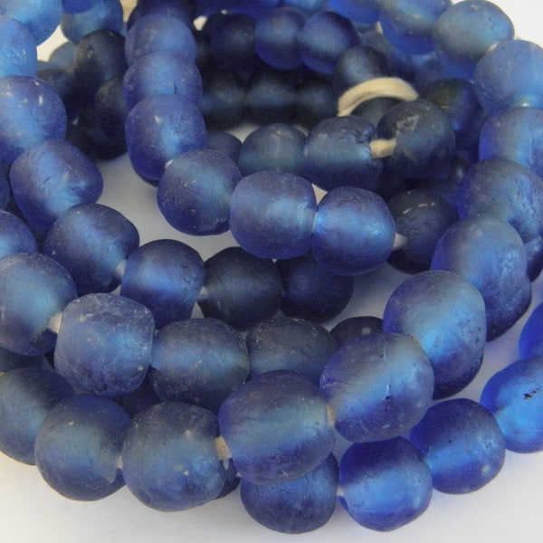 Perles africaines en verre recyclé, taille M bleu