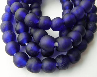 African recycled glass beads, size M, midnight blue
