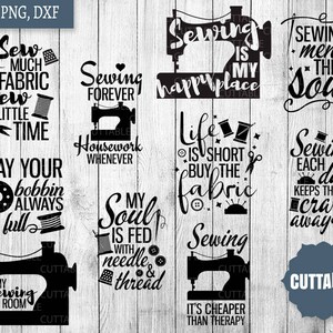 Puede incluir: Una colección de 10 archivos de corte SVG en blanco y negro con citas sobre el tema de la costura. Las citas incluyen "Coser mucha tela, coser poco tiempo", "Coser para siempre", "Coser es mi lugar feliz", "Coser repara el alma", "La vida es corta, compra la tela", "Coser cada día mantiene la locura a raya", "Que tu carrete siempre esté lleno", "Mi alma se alimenta con aguja e hilo", y "Coser es más barato que la terapia".