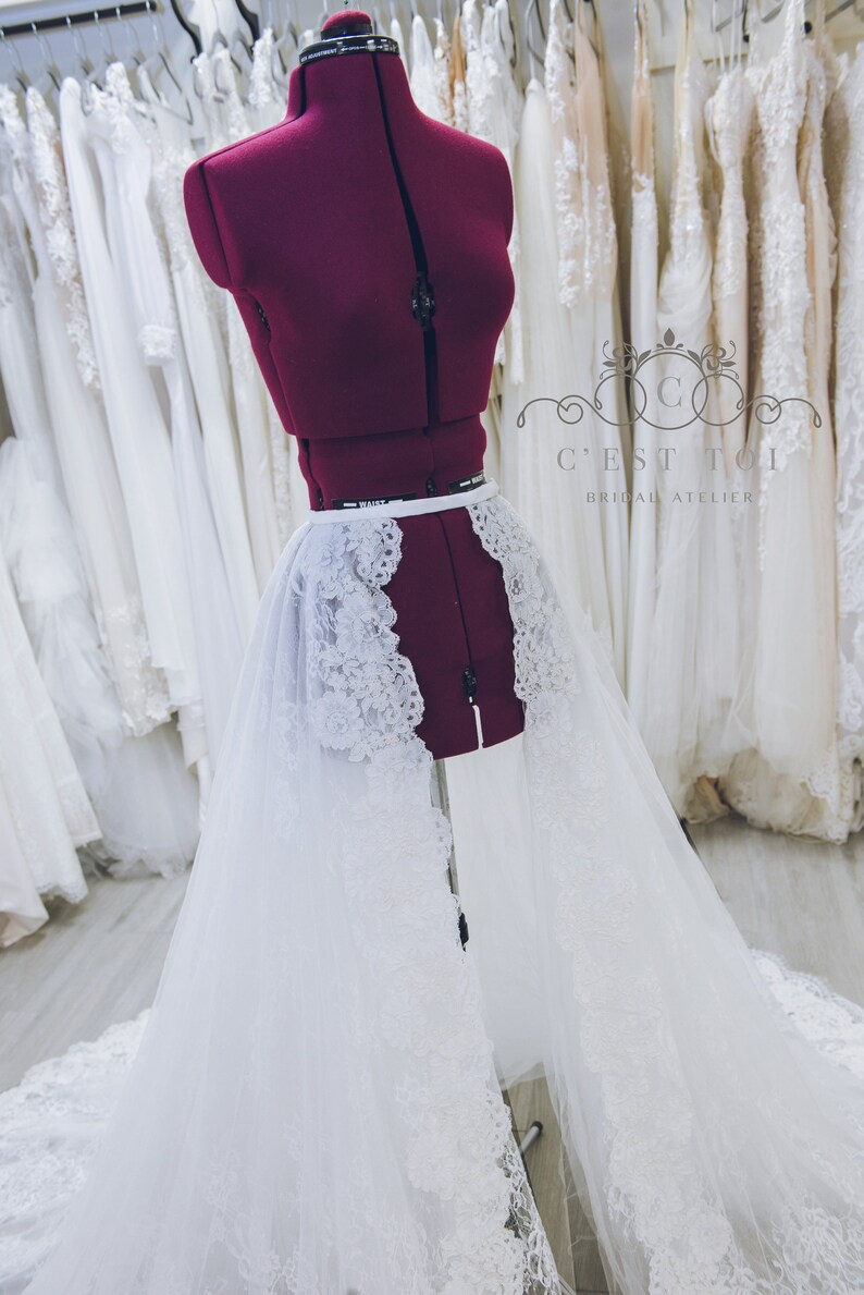 removable overskirt