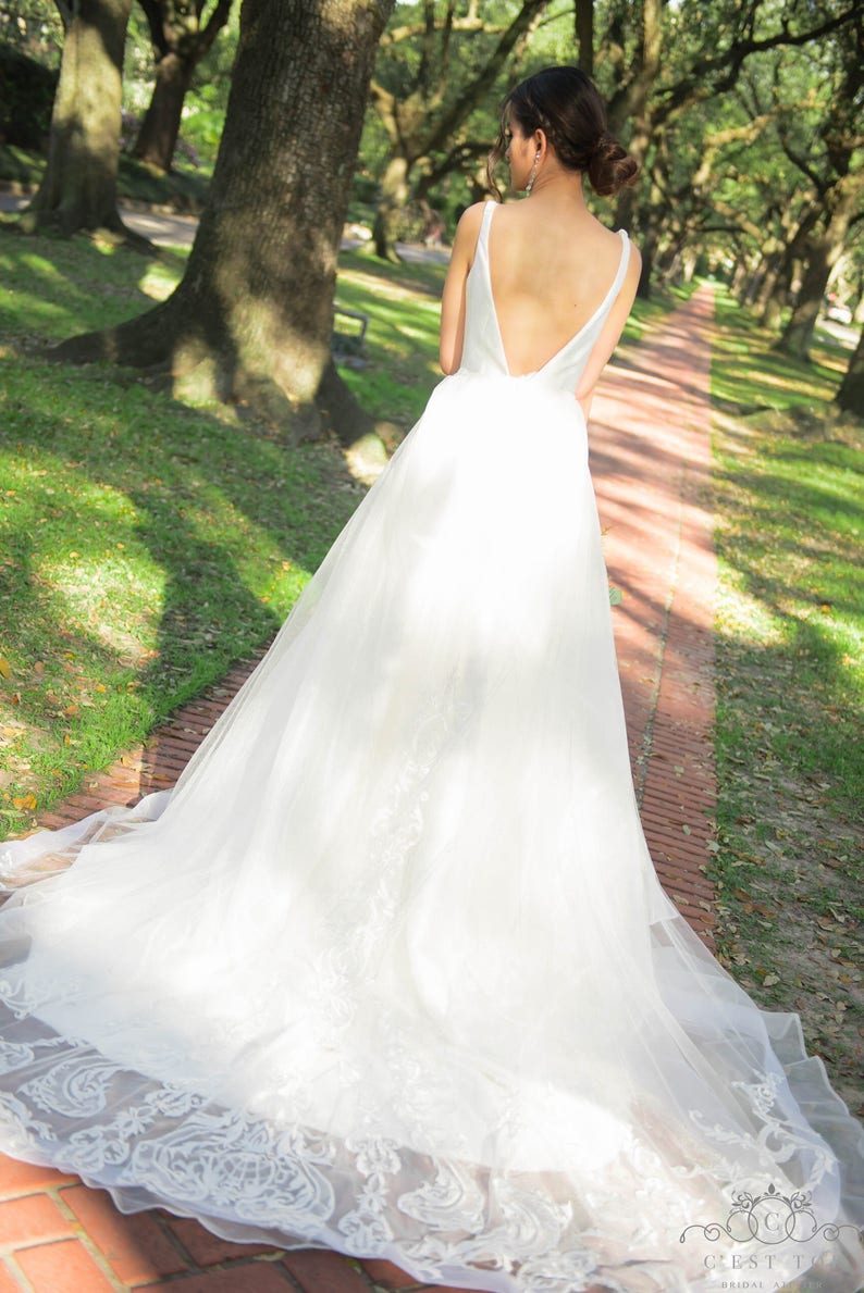 lace detachable train