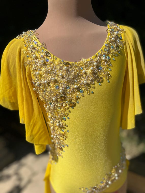 yellow lyrical dance dress BRIELLE CHILD DRESS- WITH BOWS Lemon / CL This enchanting ensemble is meticulously crafted to capture the essence of movement Yellow Lyrical Dress - Etsy