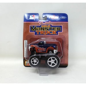 San Diego Padres 2004 Fleer FORD F-350 Diecast Mini Monster Truck, New in Package