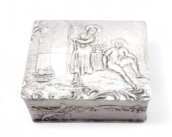 German Antique 800 Silver Garden Scene Trinket or Pill Box