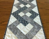 PDF pattern for interlocking squares table runner, DIGITAL Pattern