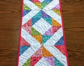 PDF pattern for quilted table runner