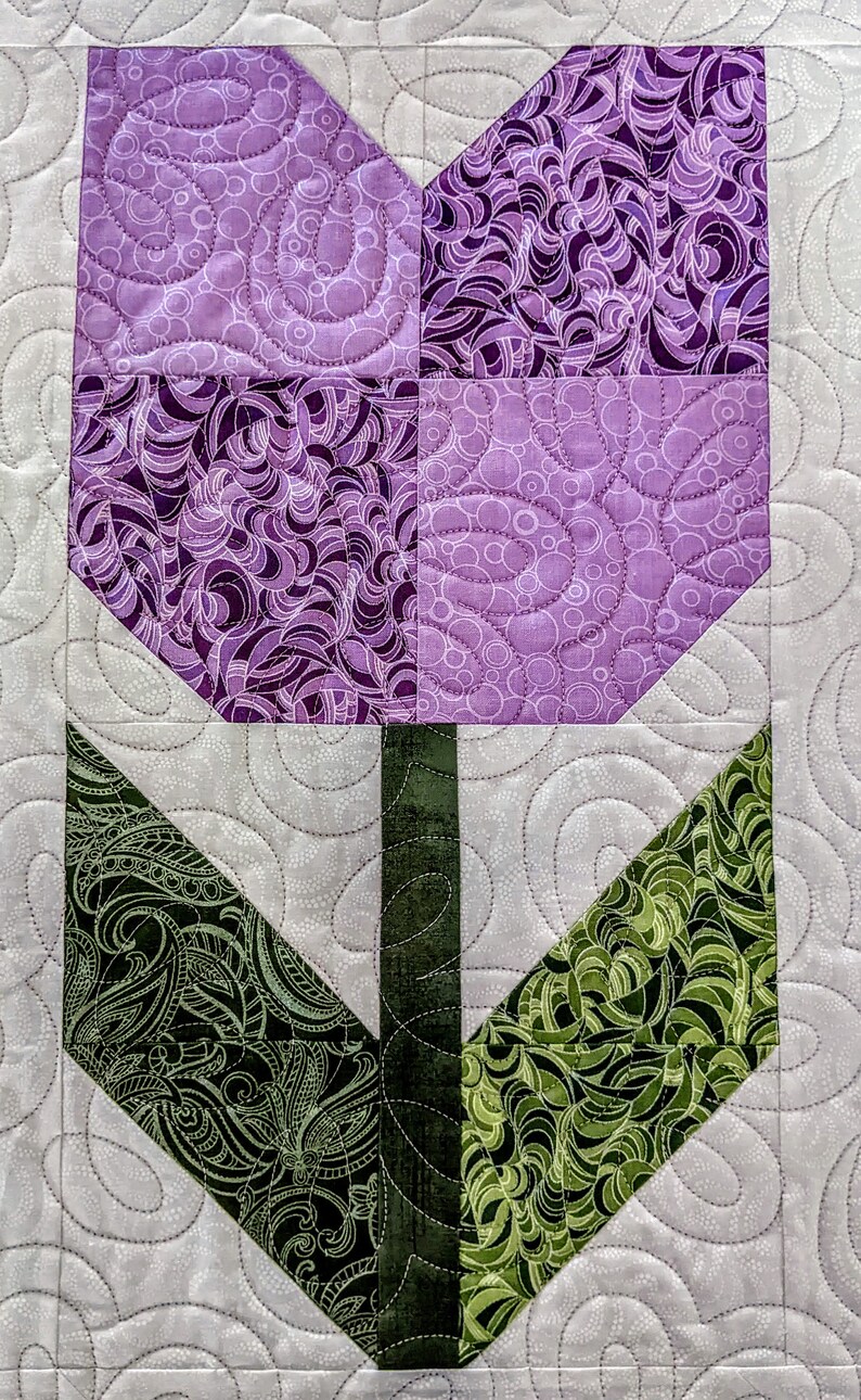 Quilted Table Topper Spring Table Topper Tulips Etsy