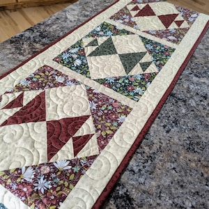 Christmas table runner, Winter table runner, Red and green table runner