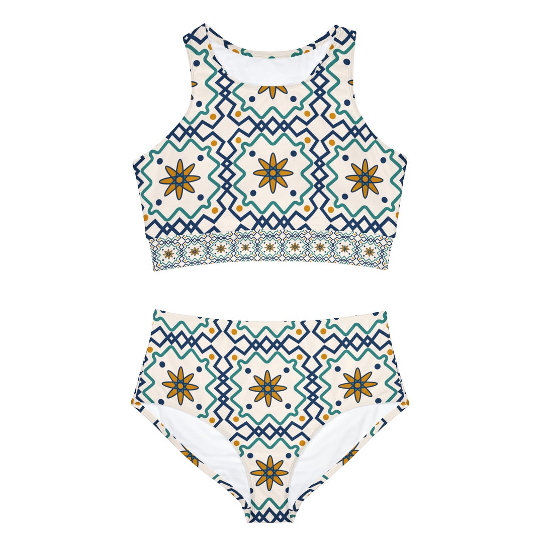 Vintageinspired Swimwear, Vintage Beach Look, Retro Vibes Sporty Bikini, Athletic Style Retro