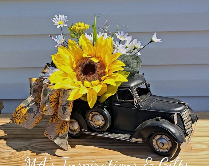 Black Truck Floral Centerpiece, Sunflower Arrangement, Mother's Day, Father's Day, Memorial Service, Summer, Farmhouse, Country Living