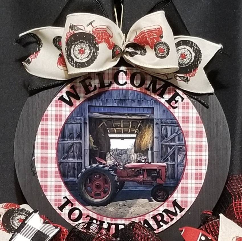 Red Tractor Farmhouse Wreath, Father's Day, Country Living, Home Decor