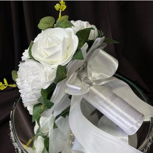Boho faux wedding flowers, silk wedding bouquet, white silk flowers, bridal bouquet, toss bouquet, bridesmaid bouquet, wedding decorations