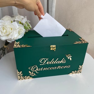 Groene gepersonaliseerde kaartendoos, houten geheugendoos, Quinceañera-spaarpot, klassieke bruiloft, Quinceañera-decor, trouwkaartdoos, cadeau voor dochter