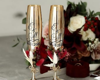 Copos de casamento dourados personalizados, conjunto de copos, taças de brinde, decoração de casamento, presente de chá de panela, acessórios de casamento, presente para casal