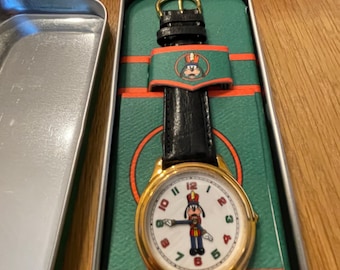 New! Rare Vintage 1992 Disney Goofy Tin Soldier Nutcracker Watch from Collection Vault