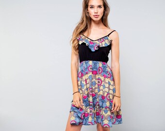 Combined dress with ruffles