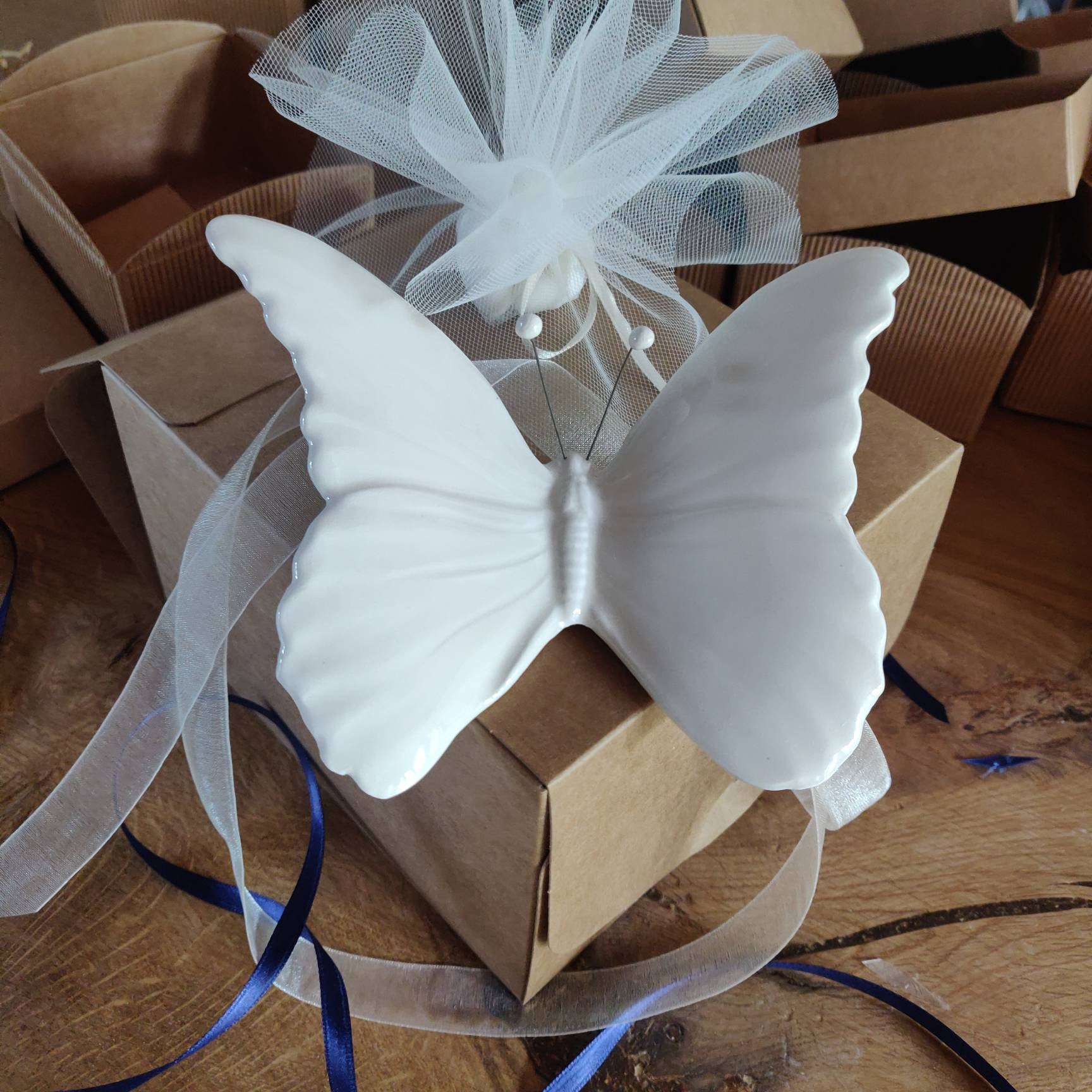 Decorazioni a forma di farfalla con piume dorate e clip, 7,5 cm, 4 pezzi