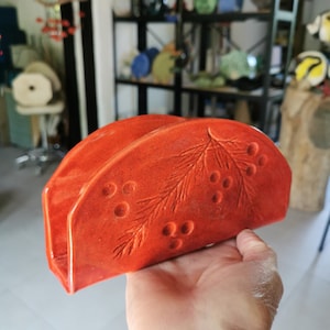 portatovaglioli di carta in ceramica rosso , porta tovaglioli da tavola, regalo natalizio famiglia, regalo amica Natale porta tovaglioli