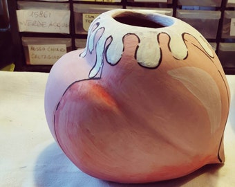 陶器のハート、ピンクの陶器のハートの花瓶、インテリア陶器デザイン