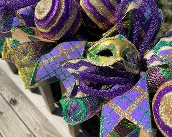 Mardi Gras Garland Mardi Gras Table Decor Mardi Gras Mantel Garland Jester Hat Garland Fat Tuesday Swag Purple Gold Mardi Gras Centerpiece