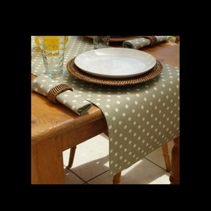 Vintage Collection Table Runner - Sage Polka Dot