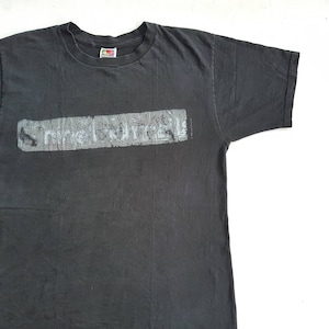 Vintage 1998 Nine Inch Nails Box Logo T Shirt size L (W 20 x L 29.5)