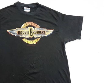 Vintage 1989 Doobie Brothers Cycles Tour T Shirt size L (W 19 x L 26)