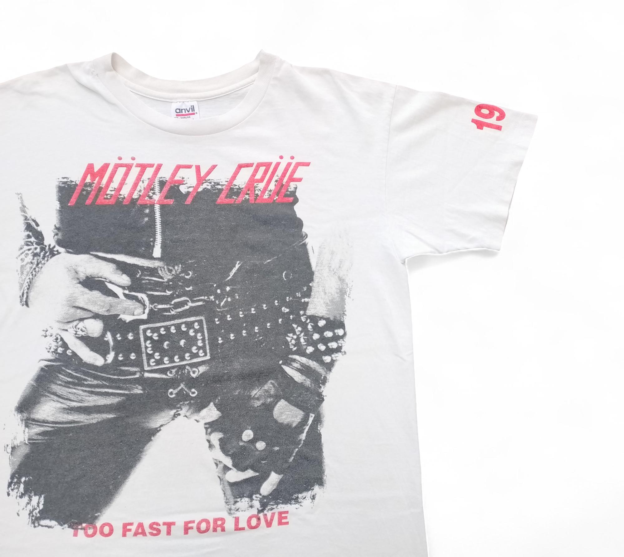 Vintage 90's Motley Crue Decade of Decadence '81-'91 T Shirt Size