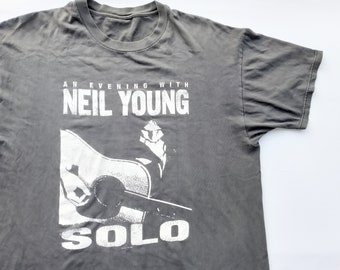 Vintage 1999 Neil Young Solo An Evening With Neil Young T Shirt (W 24 x L 29.5)