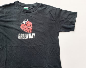 Vintage 2004 Green Day American Idiot Heart Grenade Logo Band T