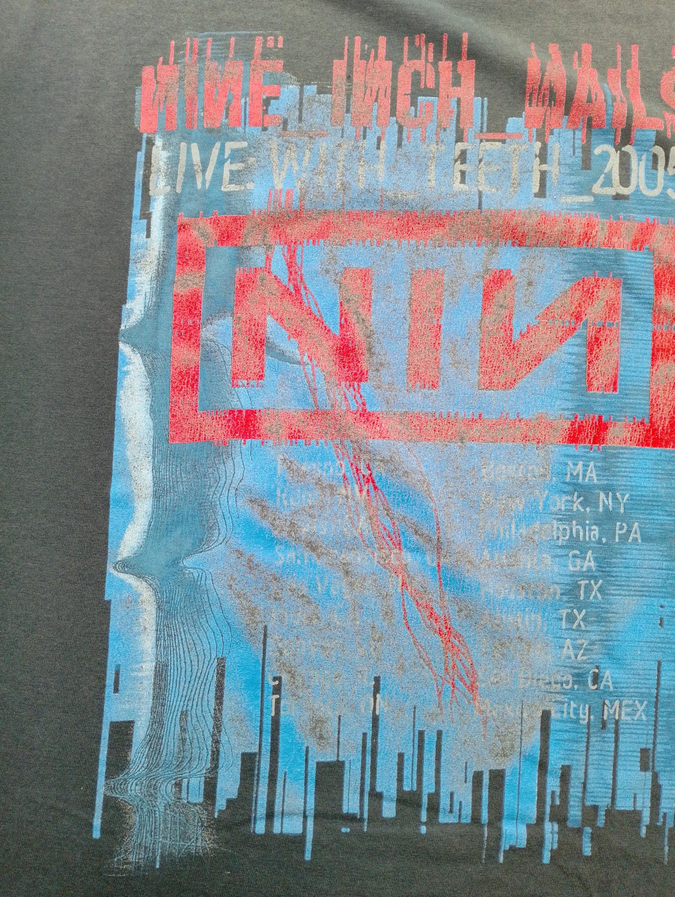 Vintage 2005 Nine Inch Nails Live With Teeth 2005 Tour T Shirt (W