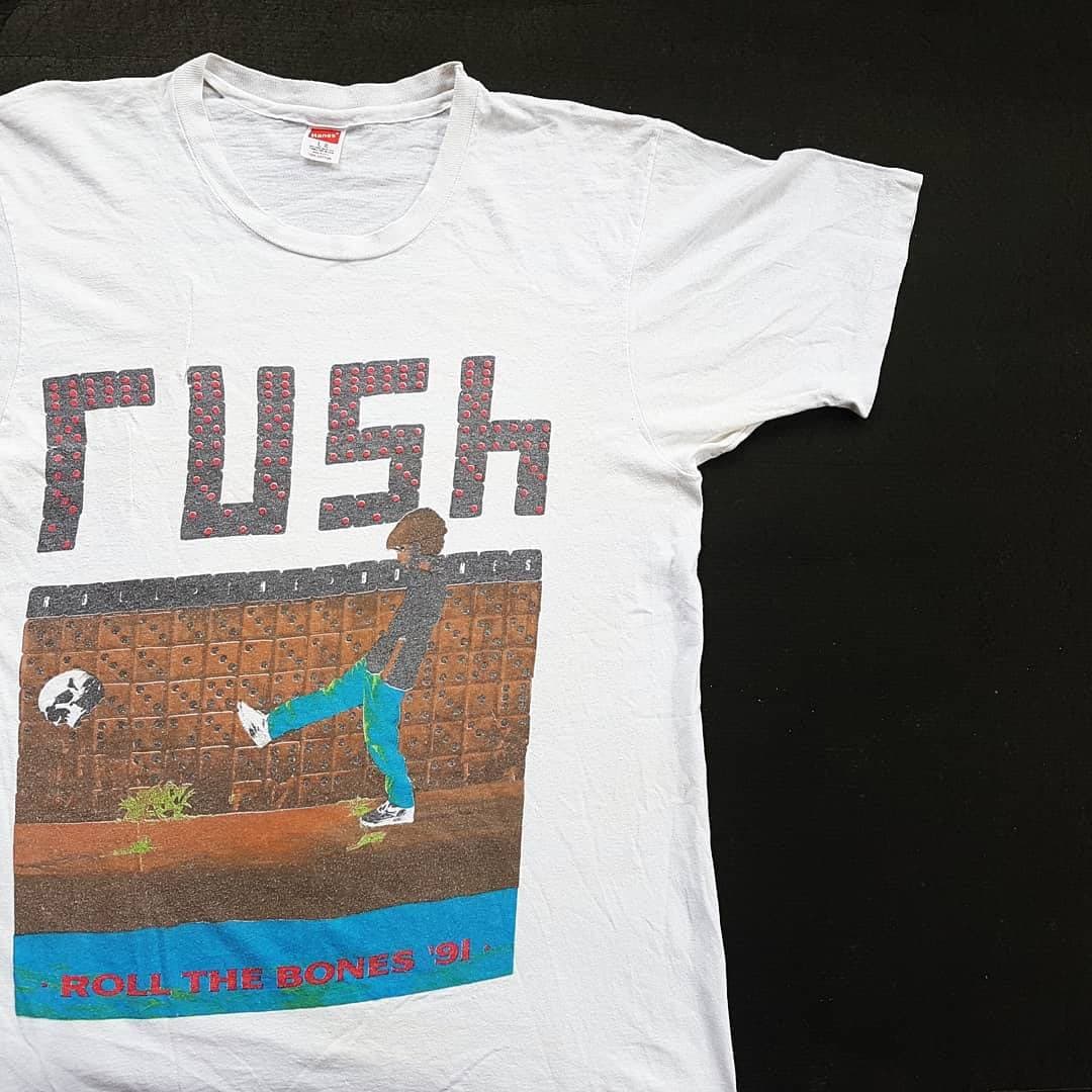 Vintage 1991 Rush Roll the Bones Tour T Shirt (W 19.5 X L 27 Vintage 1991 Rush Roll the Bones Tour T Shirt (W 19.5 X L 27