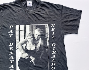 Vintage 1997 Pat Benatar Neil Giraldo Fall 1997 Tour T Shirt size L (W 22 x L 29.5)