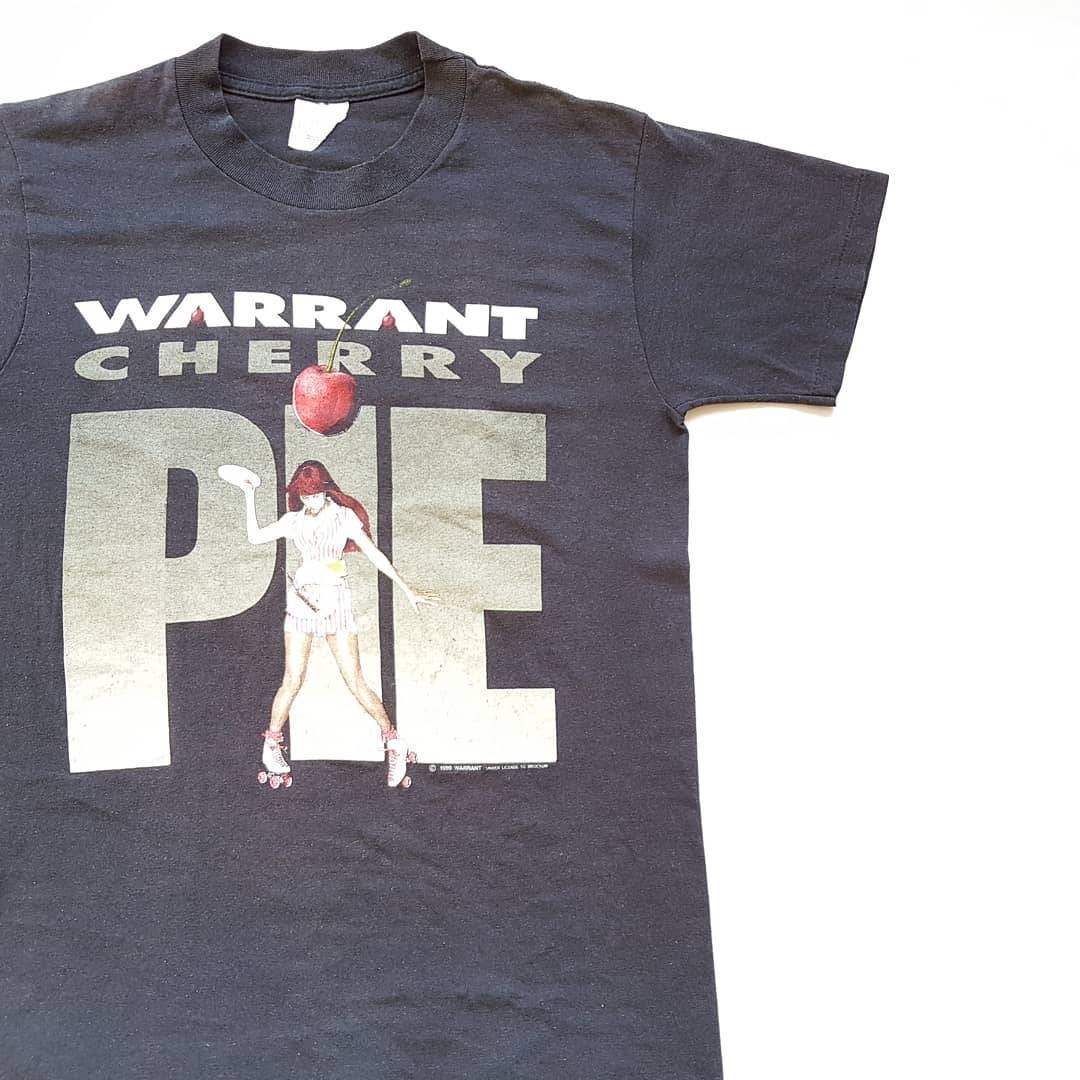 Vintage 1990 Warrant Cherry Pie World Tour T Shirt Size M (W 18