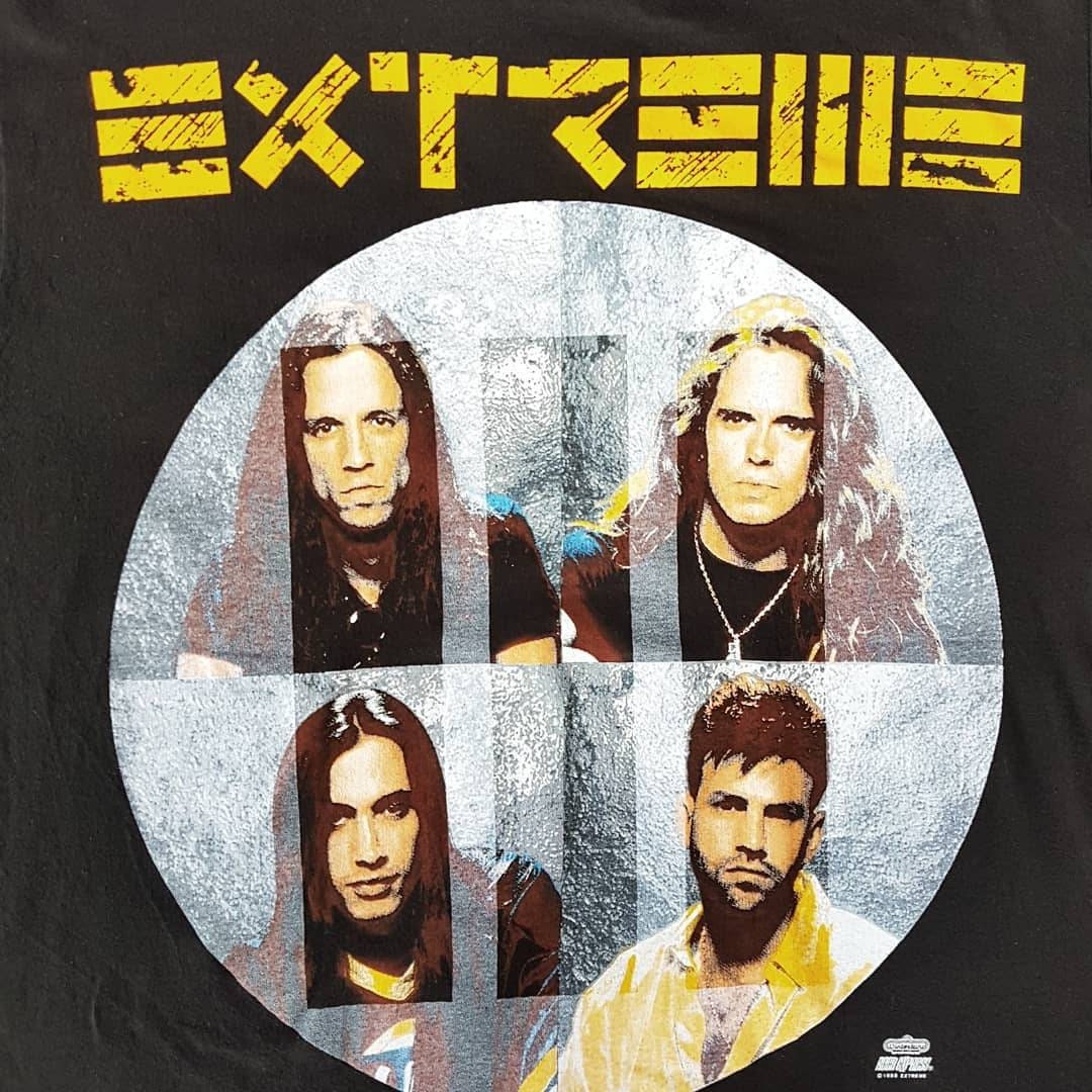 Vintage 1992 Extreme III Sides to Every Story T Shirt Size L (W