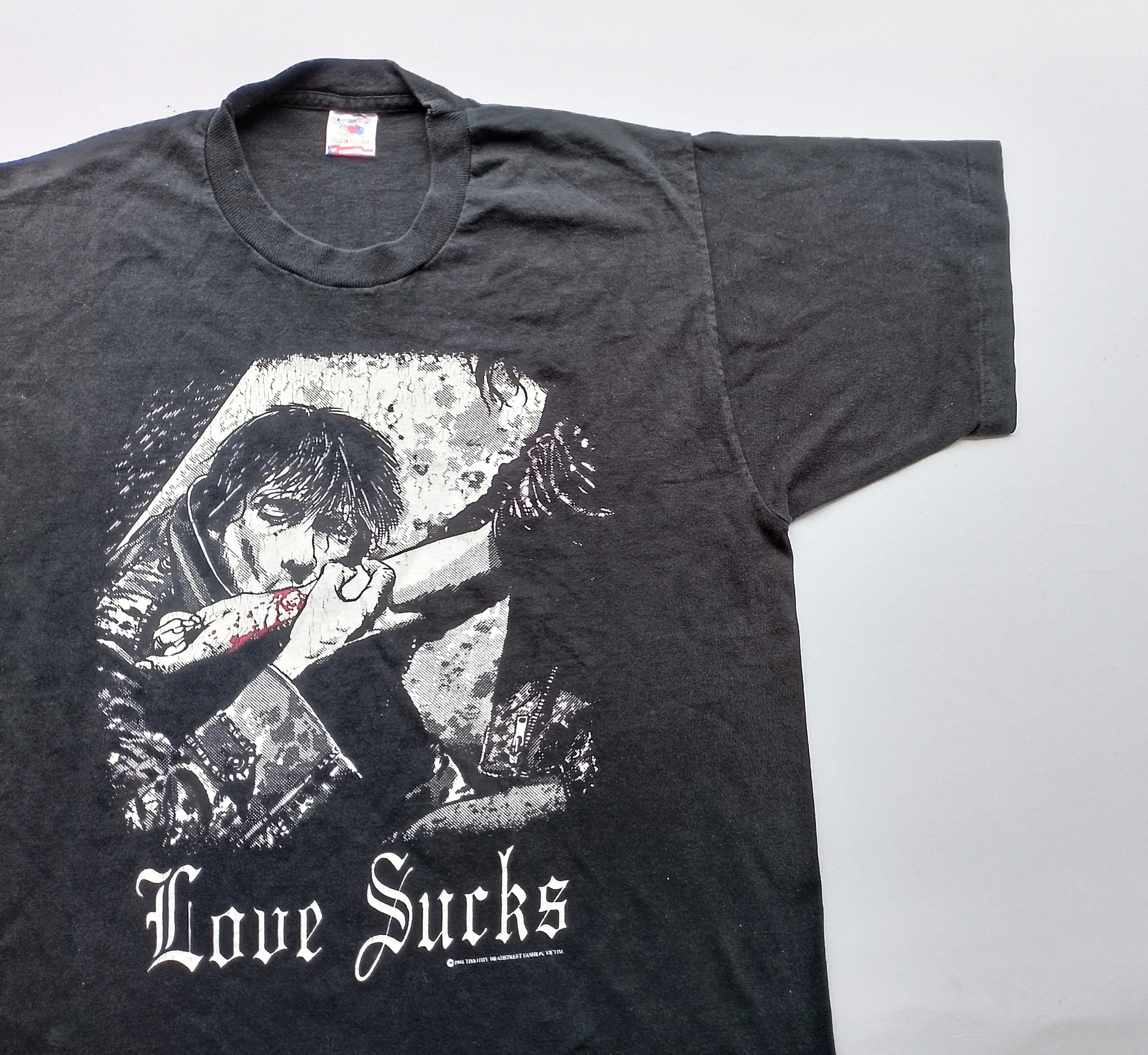 Vintage 1994 Vampire Masquerade Love Sucks T Shirt Size L (W