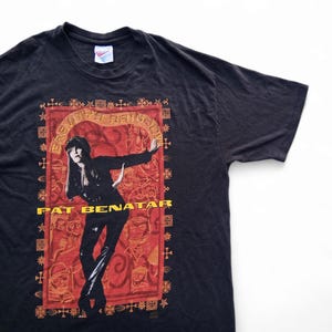 Vintage 1993 Pat Benatar Gravity&#39;s Rainbow Tour T Shirt size XL (W 21 x L 29.5)