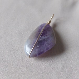 Amethyst Anhänger in Gold - Februar Birthstone Anhänger