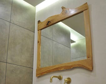 Mirror with natural rustic design
