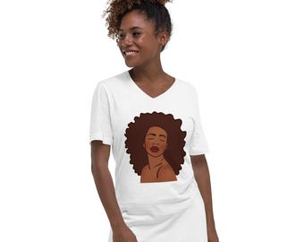 T-shirt Afro Art à col en V : mode femme noire mélanine