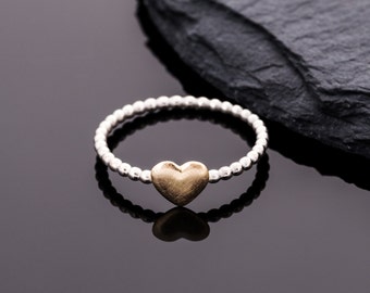 Een romance tussen ring en hart! // 750 geelgoud // cadeaus voor vrouwen // gouden ring // Valentijnsdagcadeau // liefdesverklaring // liefde
