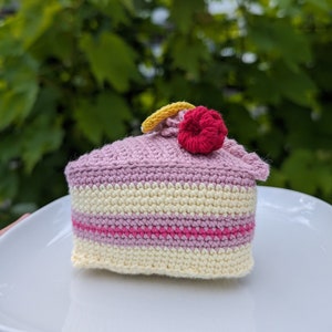 CROCHET PATTERN: Raspberry Lemon Cake amigurumi, Instant Download, play food for play kitchen, food decor