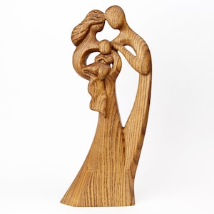 Parents With Child Figurine, Couple With Newborn Statue, Gifts for New Parents, Gifts for Parents, Wood Family Sculpture, Mom, Dad and Baby