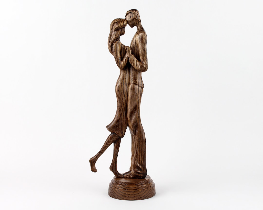 wooden-love-sculpture-couple-sculpture-5-year-anniversary-couple