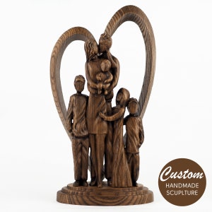 Holiday decor - Christmas family figurines,  Gift to the  home, Gift for mom, Wooden family sculpture, Family of 5 sculpture, Family statue