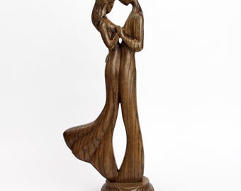 Personalized 5th Anniversary Gift for Couple - Hand Carved Wood Sculpture - Romantic Wedding Anniversary Gift for Wife or Husband