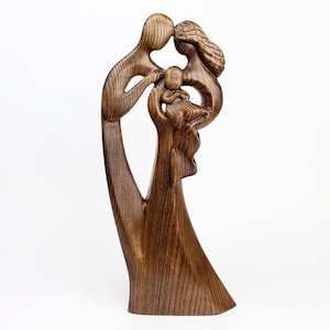 New Family Gift, Newborn Gift, Gender Reveal Gift, Parents with Child, Couple with Newborn Statue, Wood Family Sculpture, Mom Dad and Baby