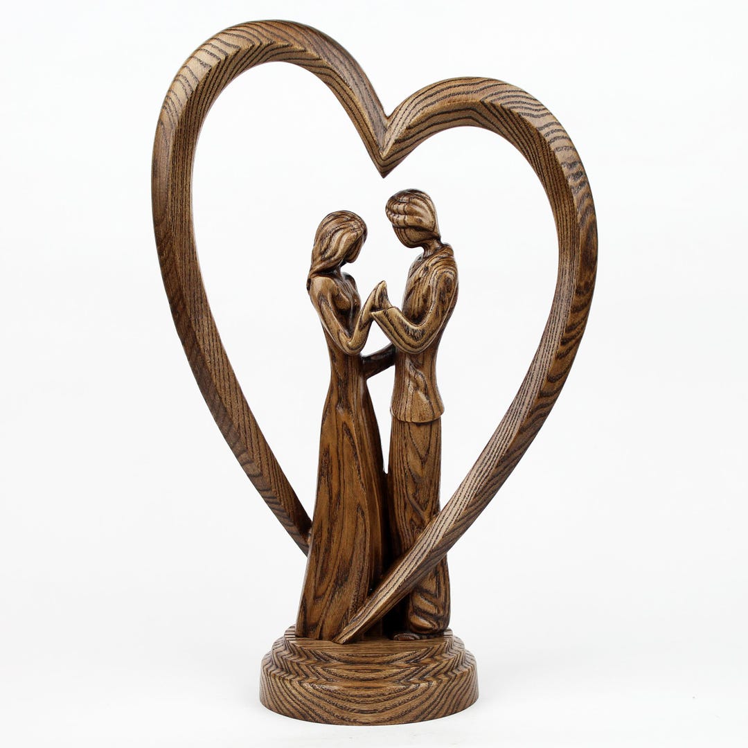 Couple Wood Statue, 5th Anniversary Gift, Wedding Wood Statue, 5 Year ...